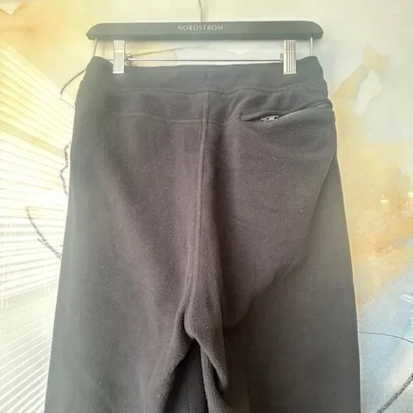 The North face Fleece Jogger - Picture 4 of 10